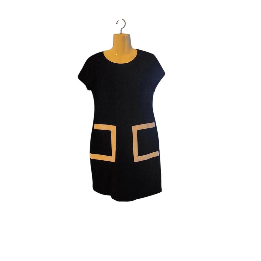 Robbie Bee‎ Signature Collection Black Dress with Contrasting Pocket Detail